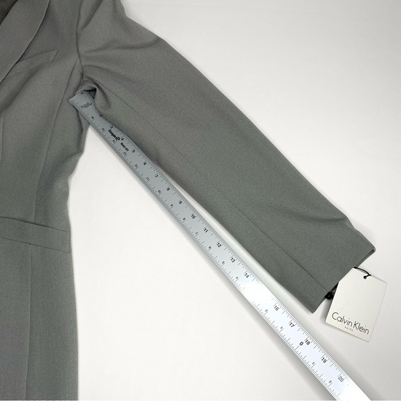 NWT Calvin Klein, gray suit blazer, size 6 - Picture 14 of 15